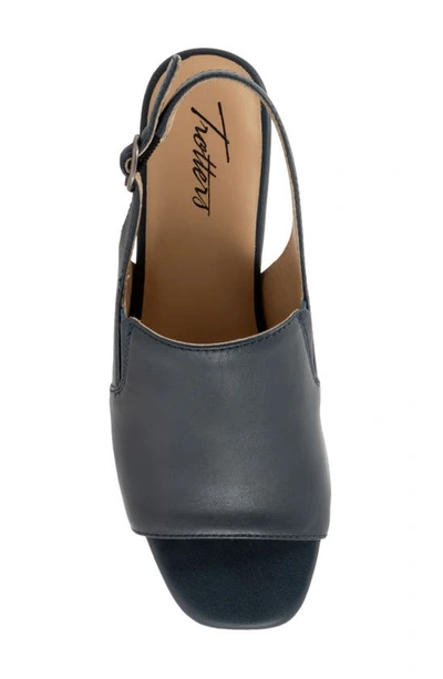 Trotters Nila Slingback Sandal In Navy