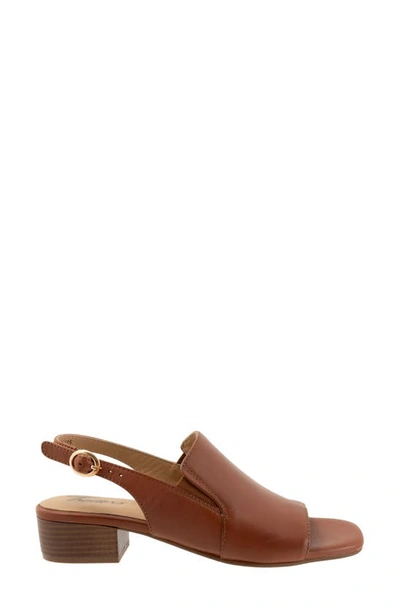 Trotters Nila Slingback Sandal In Luggage