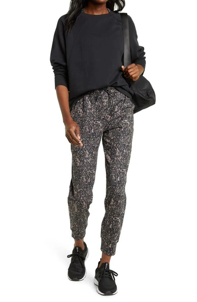 Zella Drew Crewneck Sweatshirt In Black