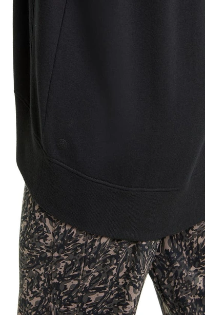 Zella Drew Crewneck Sweatshirt In Black
