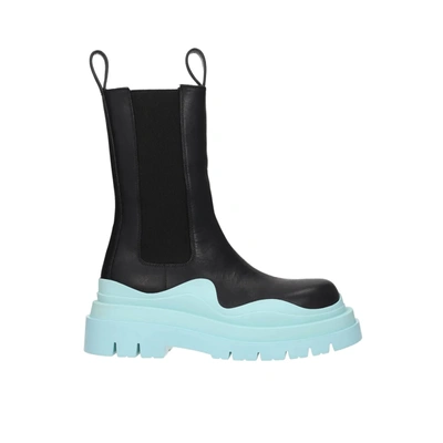 Bottega Veneta Tire Round-headed Chelsea Boots