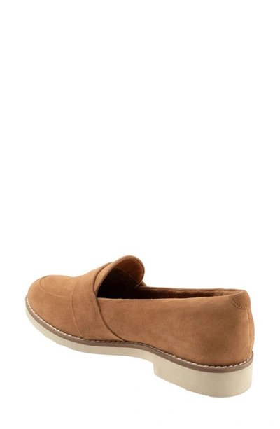 Softwalk Walsh Loafer In Camel Suede
