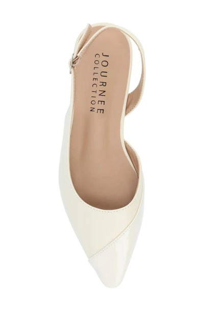Journee Collection Daphnne Womens Pointed Closed Toe Ballet Flats In Ivory