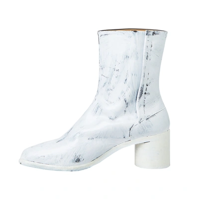 Shop Maison Margiela Men's Tabi Painted Ankle Boot In White