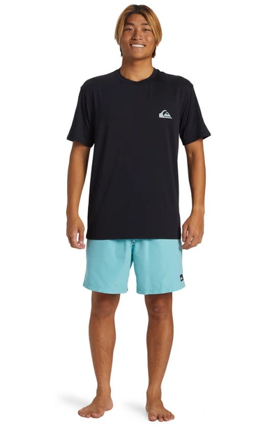 Quiksilver Everyday Surf Short Sleeve Rashguard In Black