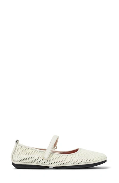 Camper Right Nina Mary Jane Flat In White Natural
