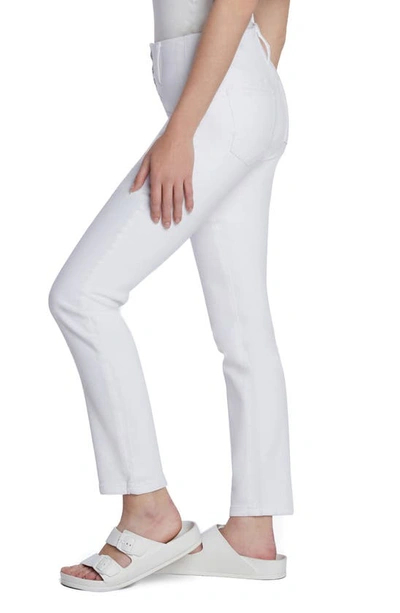 Hint Of Blu Exposed Button Mid Rise Skinny Jeans In Pure White