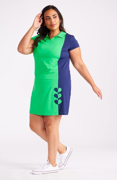 Shop Kinona In Stitches Short Sleeve Golf Dress In Kelly Green