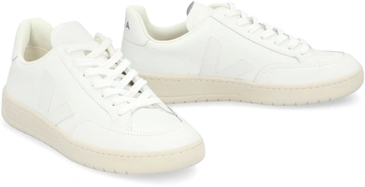 Shop Veja 'v-12' White Low-top Sneakers With Tonal Side Logo In Leather Woman