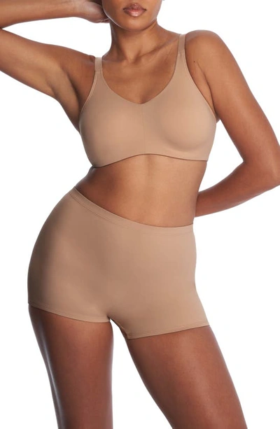 Natori Power Comfort Shorts In Buff