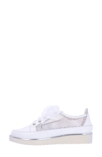 L'amour Des Pieds Zafira Mixed Media Derby In White
