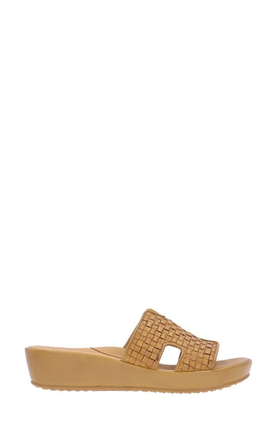 L'amour Des Pieds Cusaro Platform Wedge Slide Sandal In Lioness