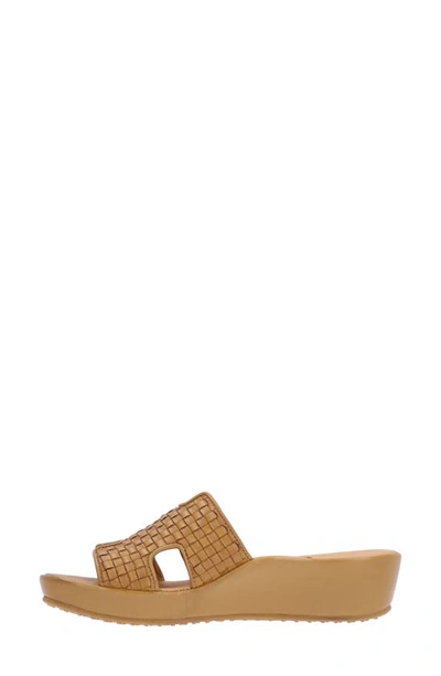 L'amour Des Pieds Cusaro Platform Wedge Slide Sandal In Lioness