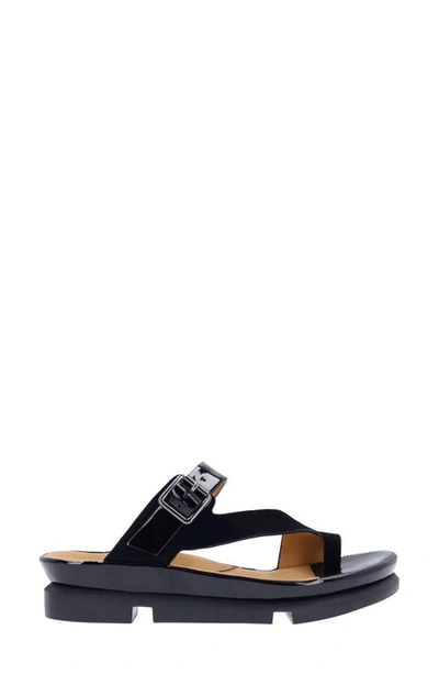 L'amour Des Pieds Alanza Toe Loop Sandal In Black