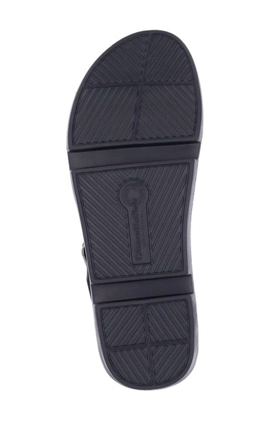 L'amour Des Pieds Alanza Toe Loop Sandal In Black