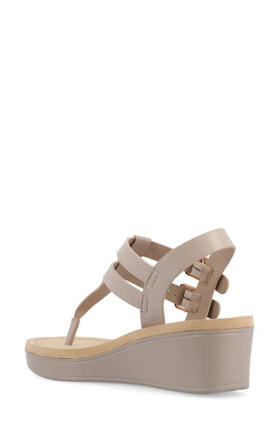 Journee Collection Womens Bianca Wedge Sandals In Taupe