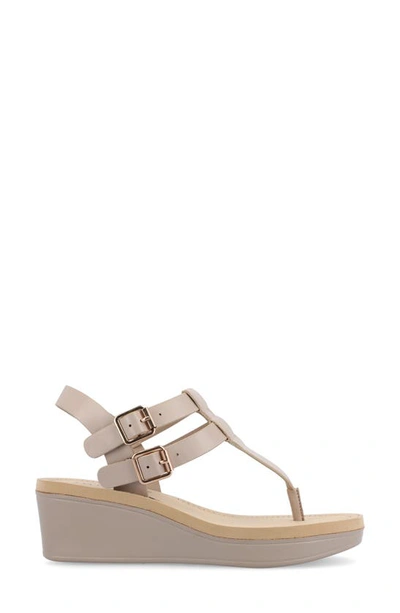 Journee Collection Womens Bianca Wedge Sandals In Taupe