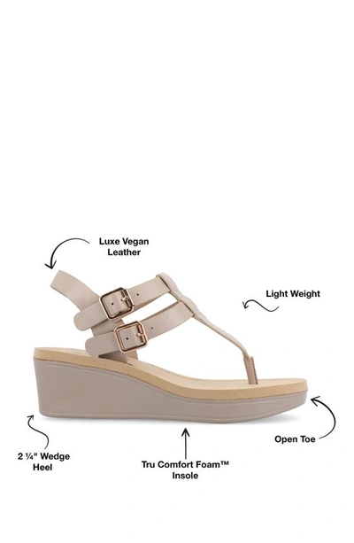 Journee Collection Womens Bianca Wedge Sandals In Taupe