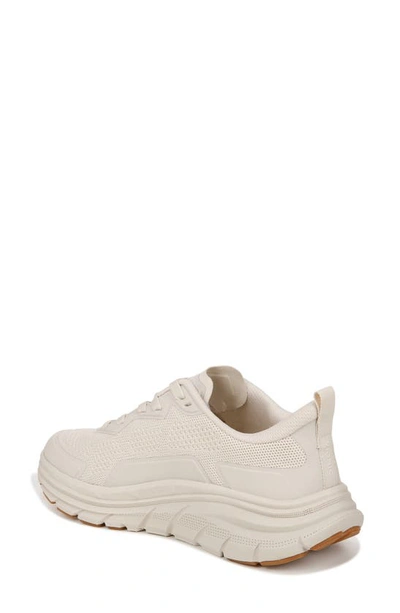 Vionic Walk Max Water Repellent Sneaker In Cream