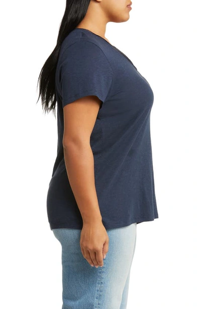 Caslon Short Sleeve V-neck T-shirt In Navy Blazer