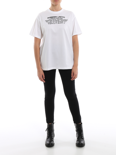 Burberry White Text Print T-shirt In Blanco