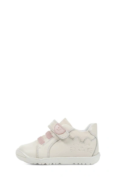 Shop Geox Kids' Macchia Sneaker In White Pink