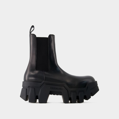 Balenciaga Bulldozer 40 Leather Chelsea Boots In Black
