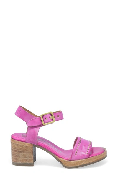 As98 Arvin Block Heel Sandal In Fuchsia