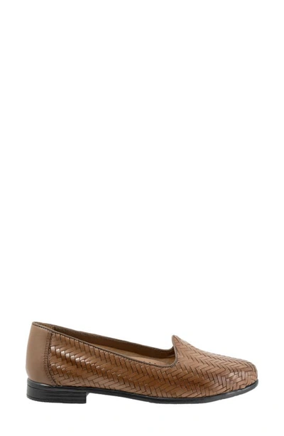 Trotters Liz Iii Flat In Taupe