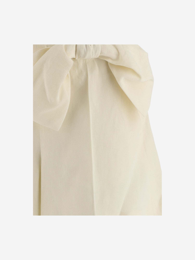 Shop Chloé Linen Short Pants With Bow In Ivory
