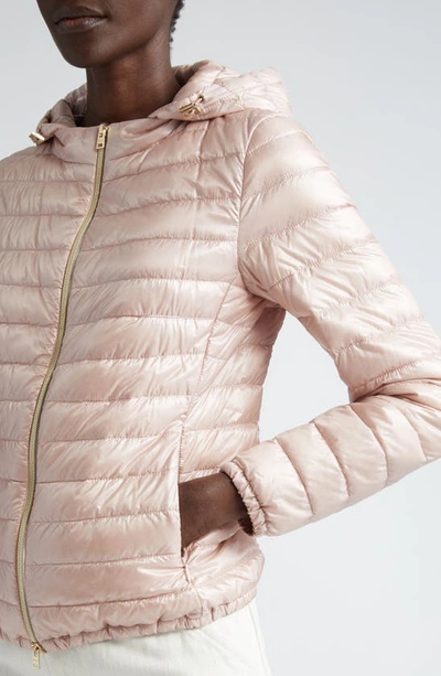 Herno Iconico Angela Classic Short Down Puffer Jacket In 4011 Pale Pink