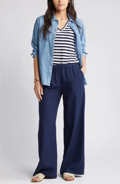 Shop Caslon Wide Leg Pull-on Linen Blend Pants In Navy Blazer