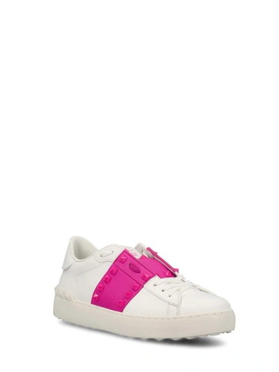 Shop Valentino Garavani Sneakers In White/pink Pp/white