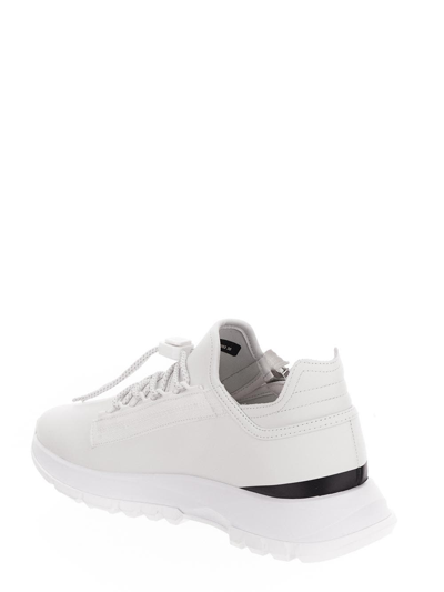 Shop Givenchy Spectre Runner In White