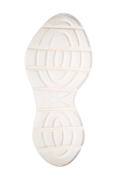 Kane Gender Inclusive Revive Shoe In White/ Black Speckle