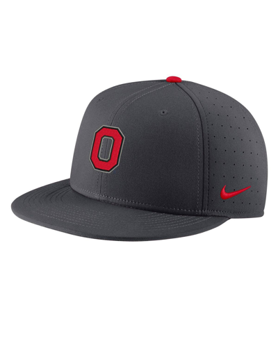 Shop Nike Men's  Gray Ohio State Buckeyes Aero True Baseball Performance Fitted Hat