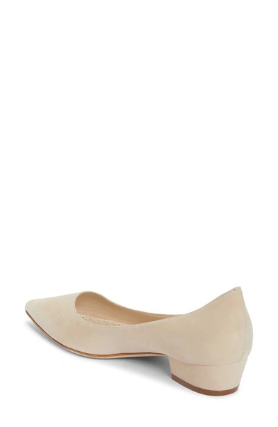 Manolo Blahnik Lista Pointed Toe Pump In Cream