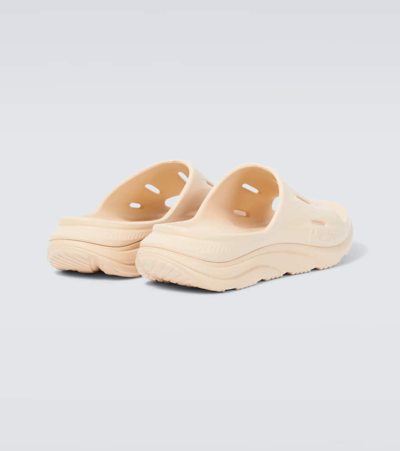 Hoka Gender Inclusive Ora Recovery Slide 3 Sandal In Neutral