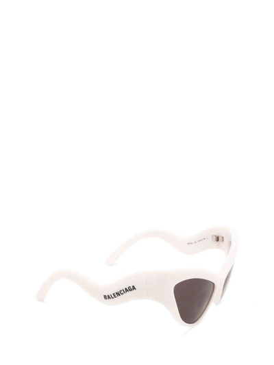 Shop Balenciaga Sunglasses In Ivory