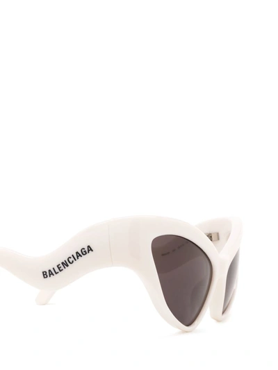 Shop Balenciaga Sunglasses In Ivory
