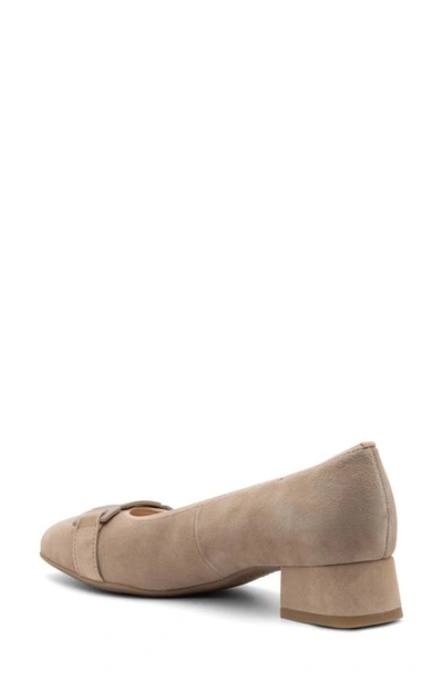 Ara Gallant 2 Pump In Sand
