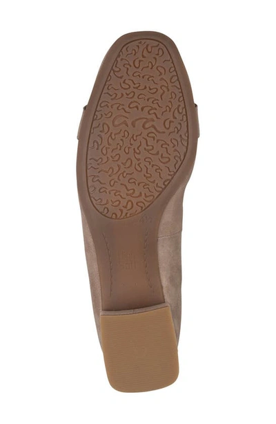 Ara Gallant 2 Pump In Sand