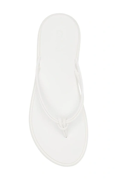 Olukai Aka Flip Flop In White / White