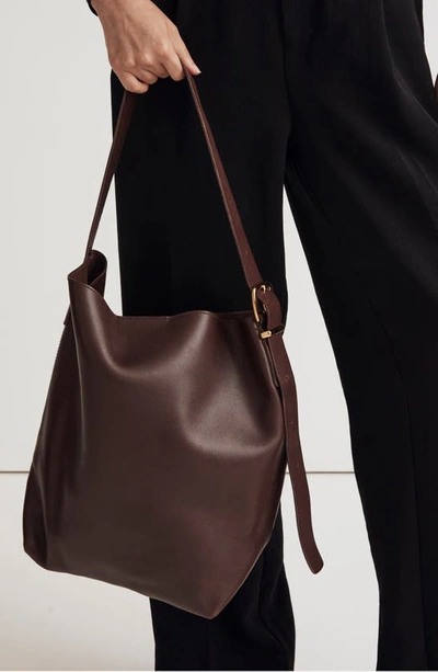 Shop Madewell The Essential Bucket Tote In Chocolate Raisin