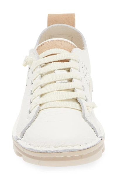 On Foot 30250 Silken Low Top Sneaker In Blanco