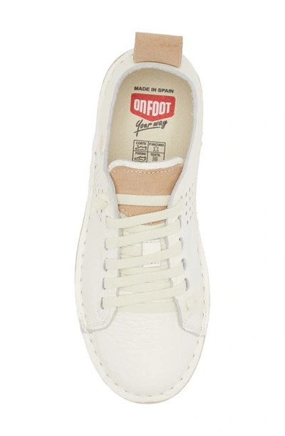 On Foot 30250 Silken Low Top Sneaker In Blanco