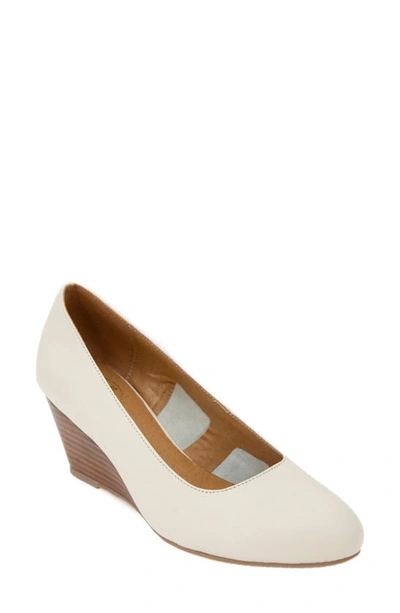 Shop Andre Assous Khloe Featherweight Wedge Pump In Linen