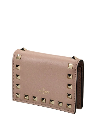 Shop Valentino Rockstud Leather Card Holder In Beige