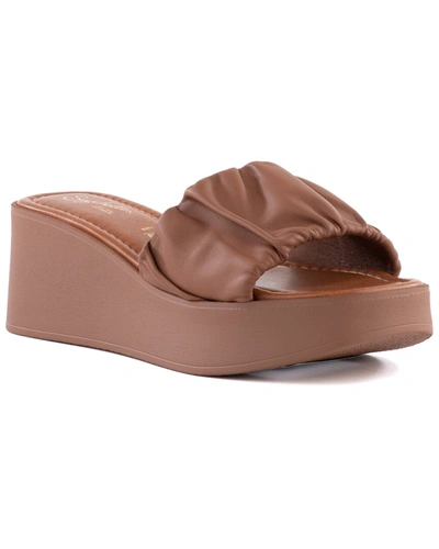 Shop Seychelles Coney Island Leather Sandal In Brown
