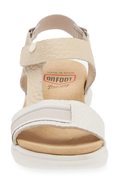 On Foot 90502 Daytona Platform Sandal In Beige